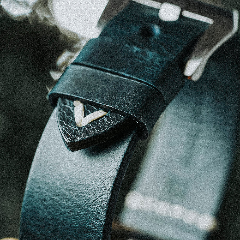 Apple Strap Blue Leather Silver