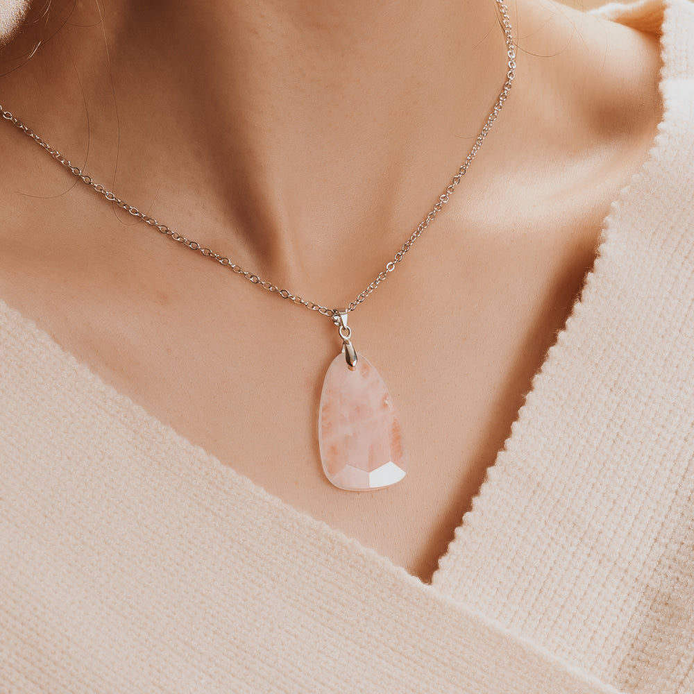 pink pendant necklace