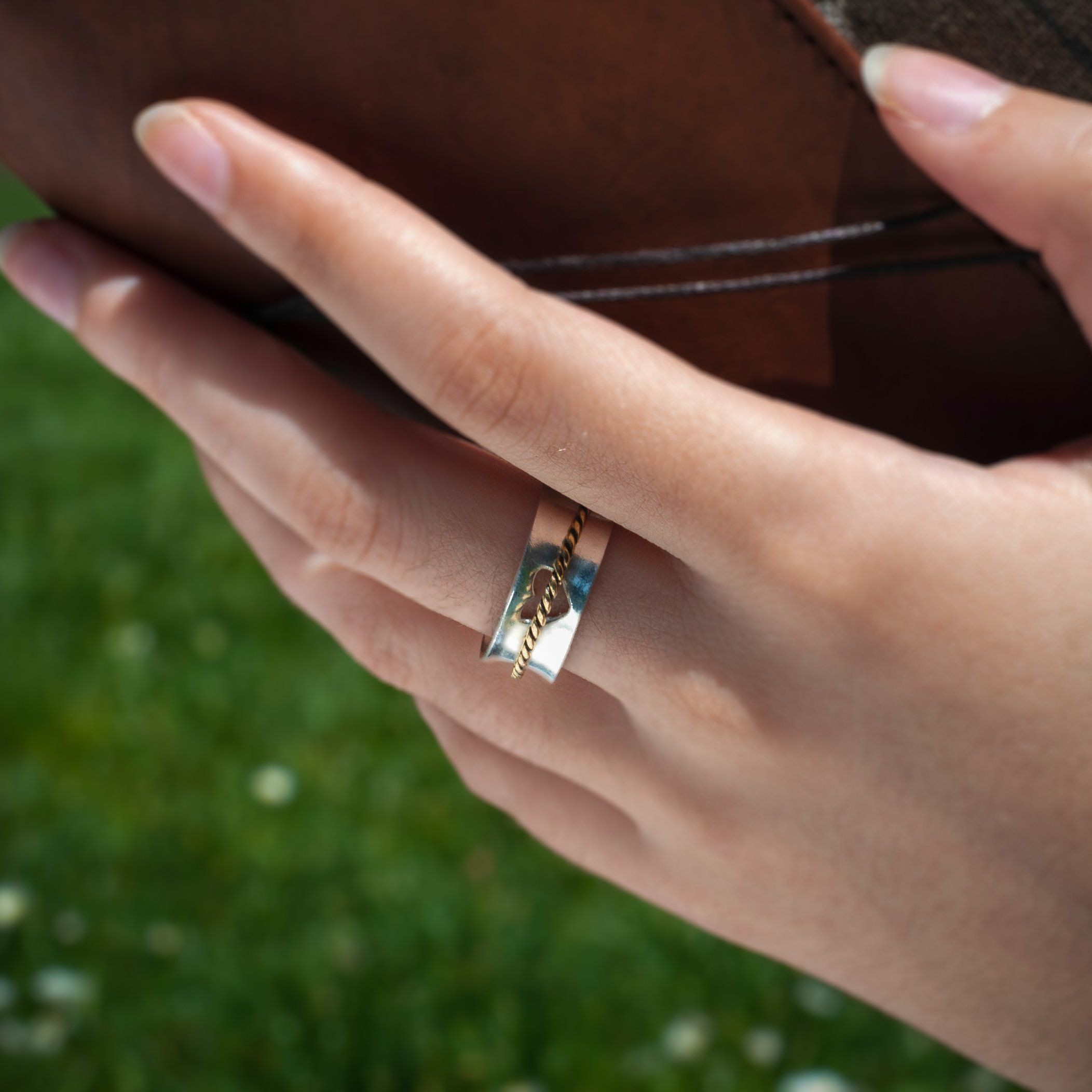 Intertwined Love Spinner Ring Women's Engraved Ring