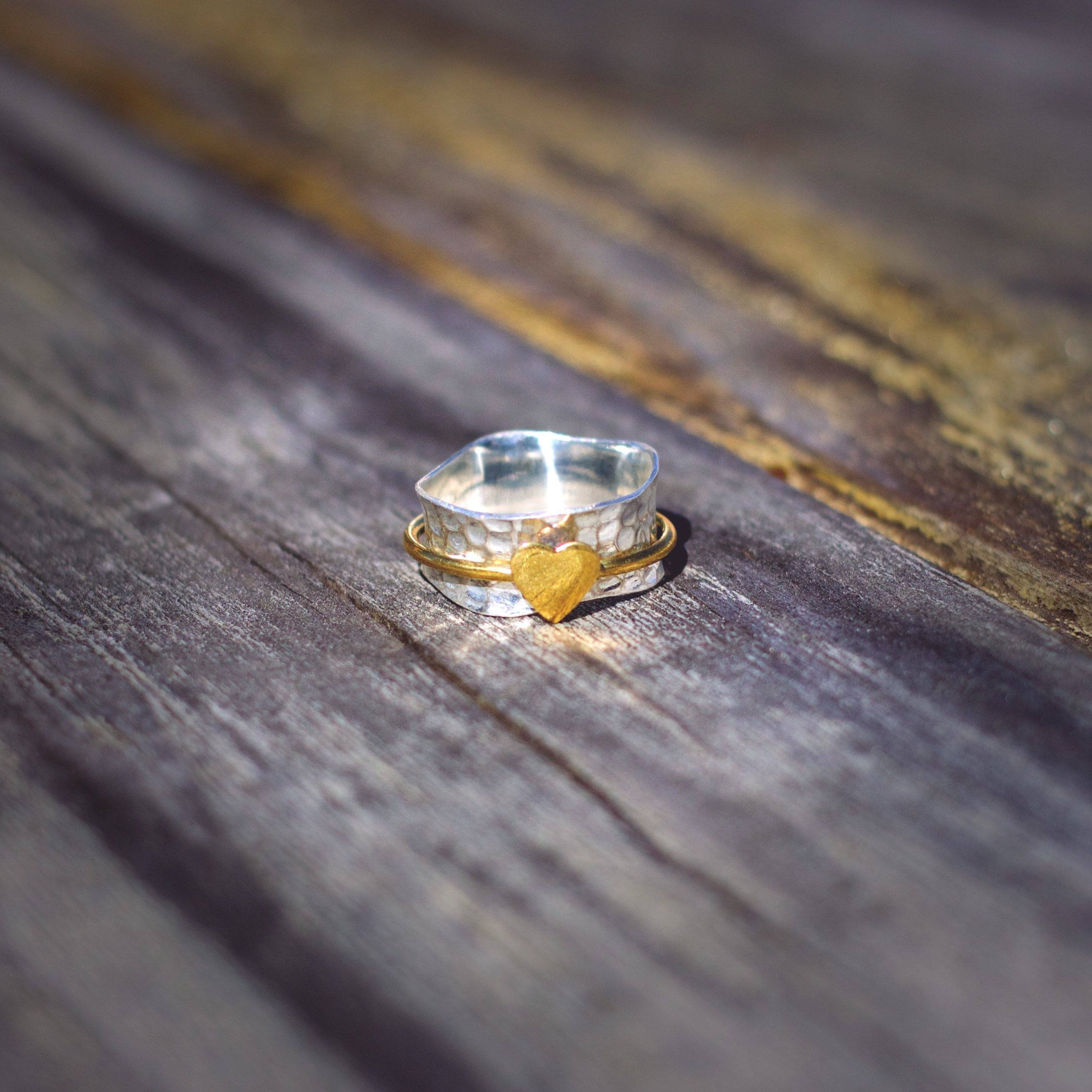 Sailing Heart Spinner Ring