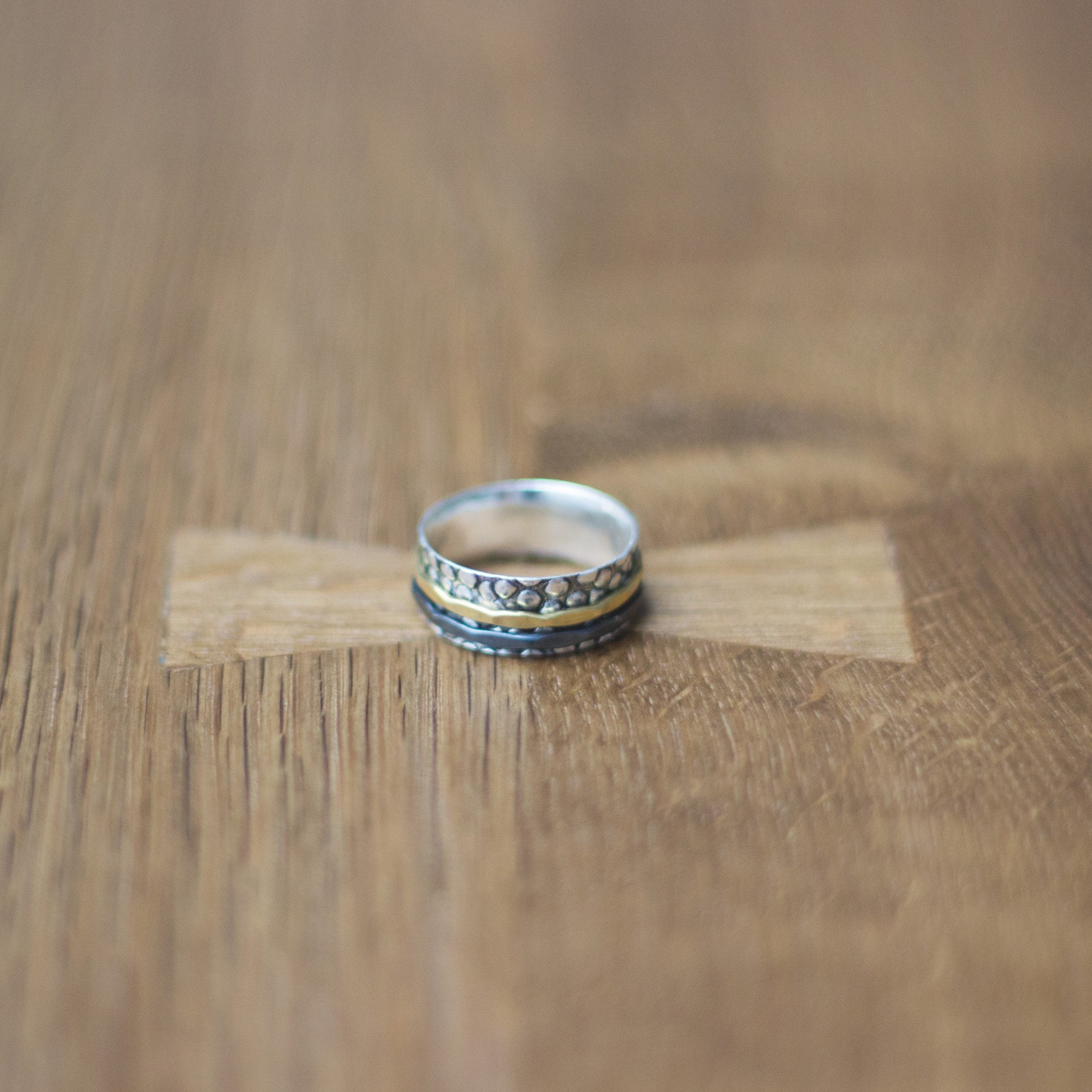 Pebble Beach Spinner Ring Women's Engraved Ring