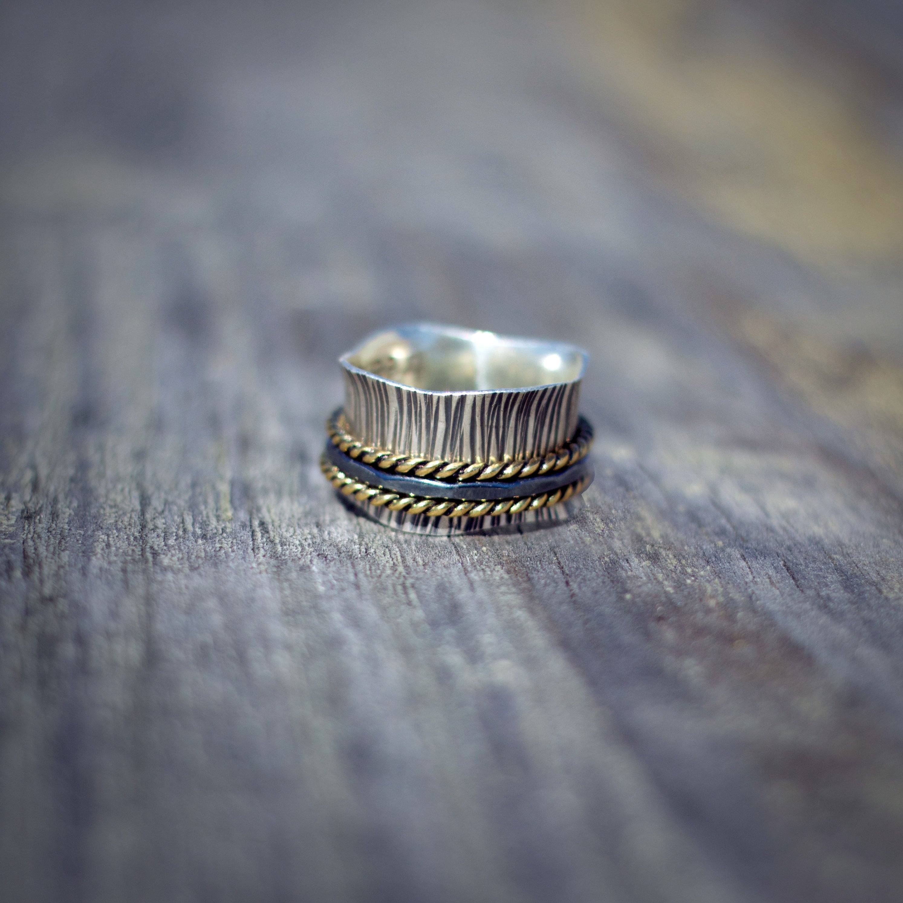 Trilogy Spinner Ring Women's Engraved Ring