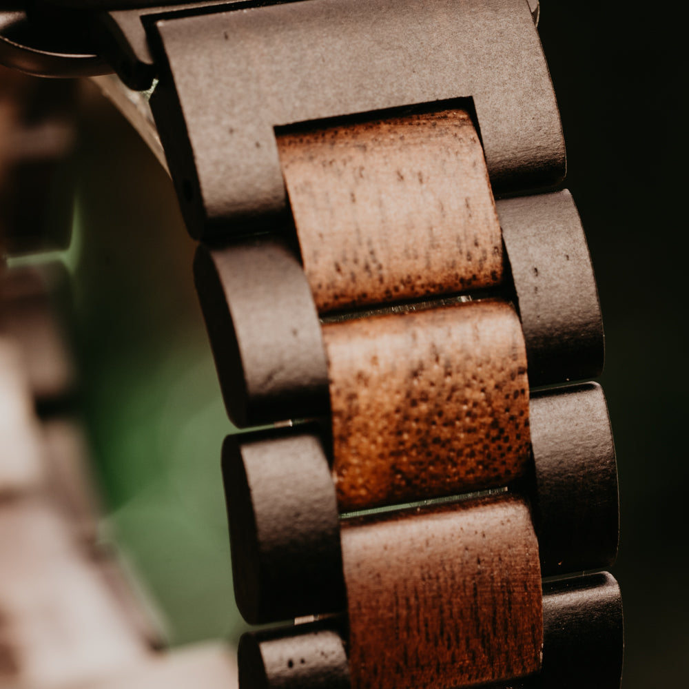 Apple Strap Classic Walnut