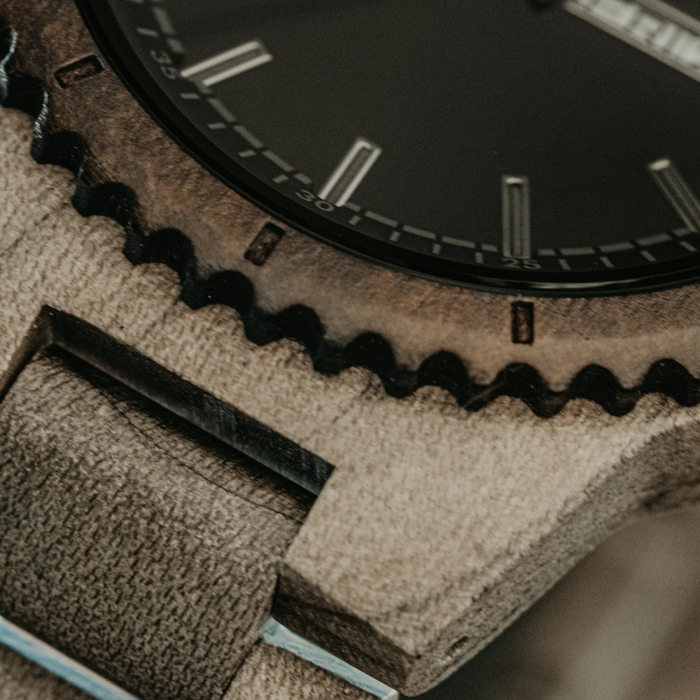 Classic Day-Date Silver Maple Black Men's Wooden Watch