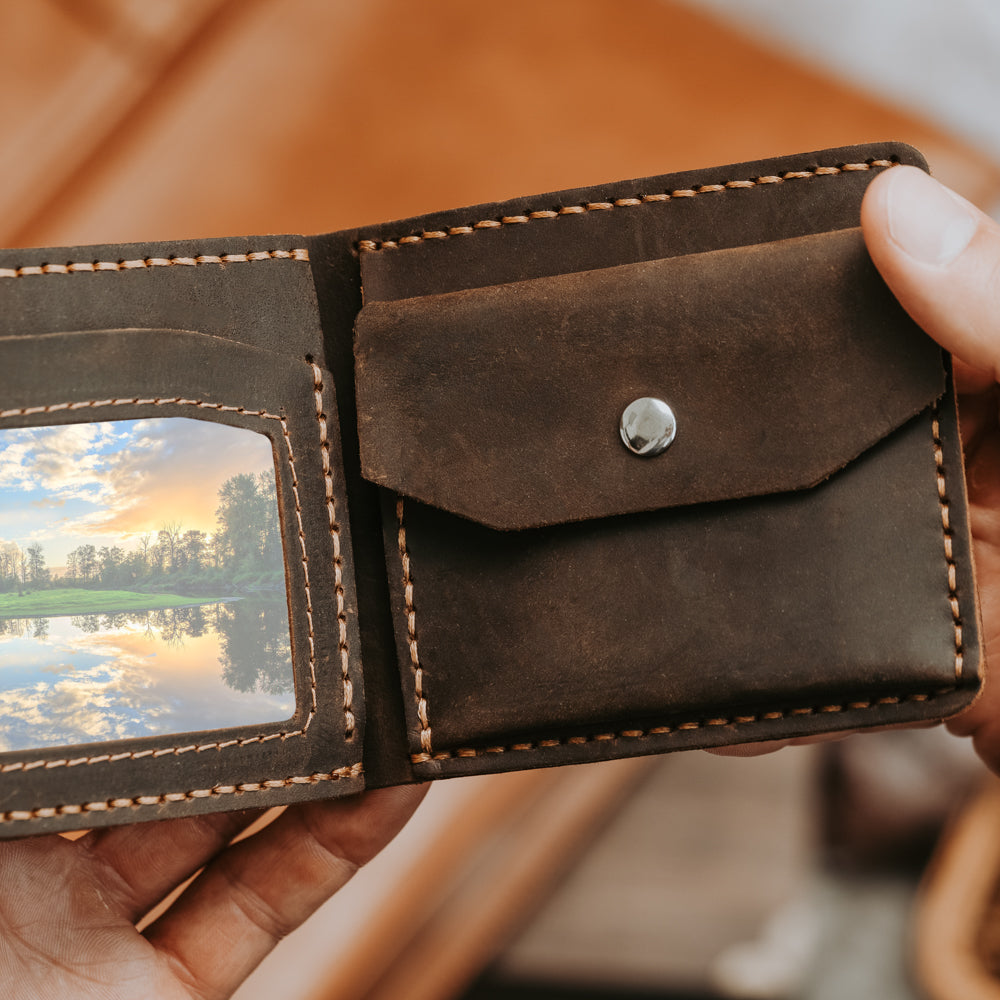 Brown Bi-Fold Coin Cards Wallet Men's Genuine Leather Wallet