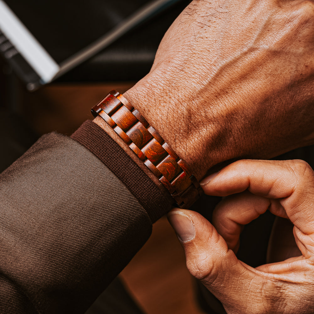 Classic Red Sandalwood Men's Wooden Bracelet