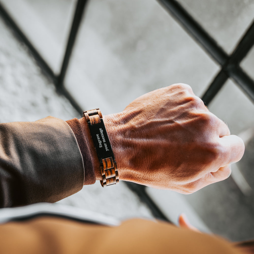 men’s engraved bracelet