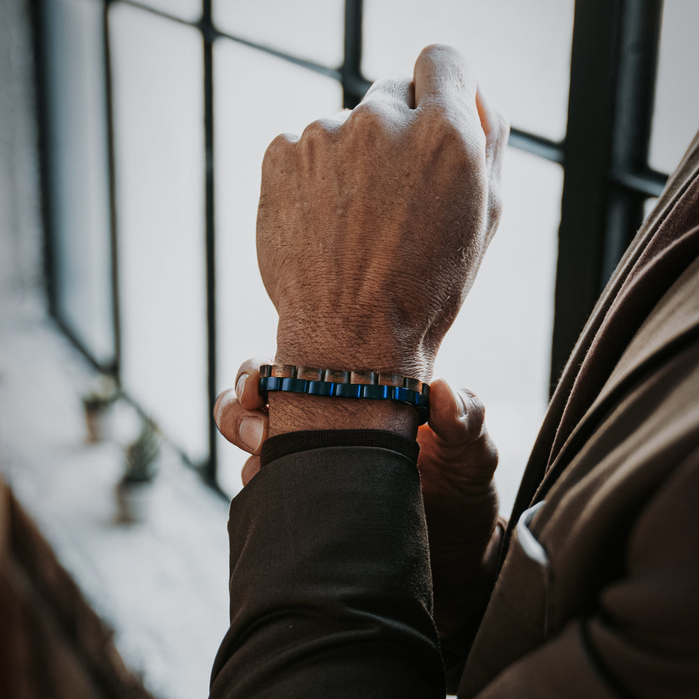 Polar Chocolate Walnut Men's Wooden Bracelet