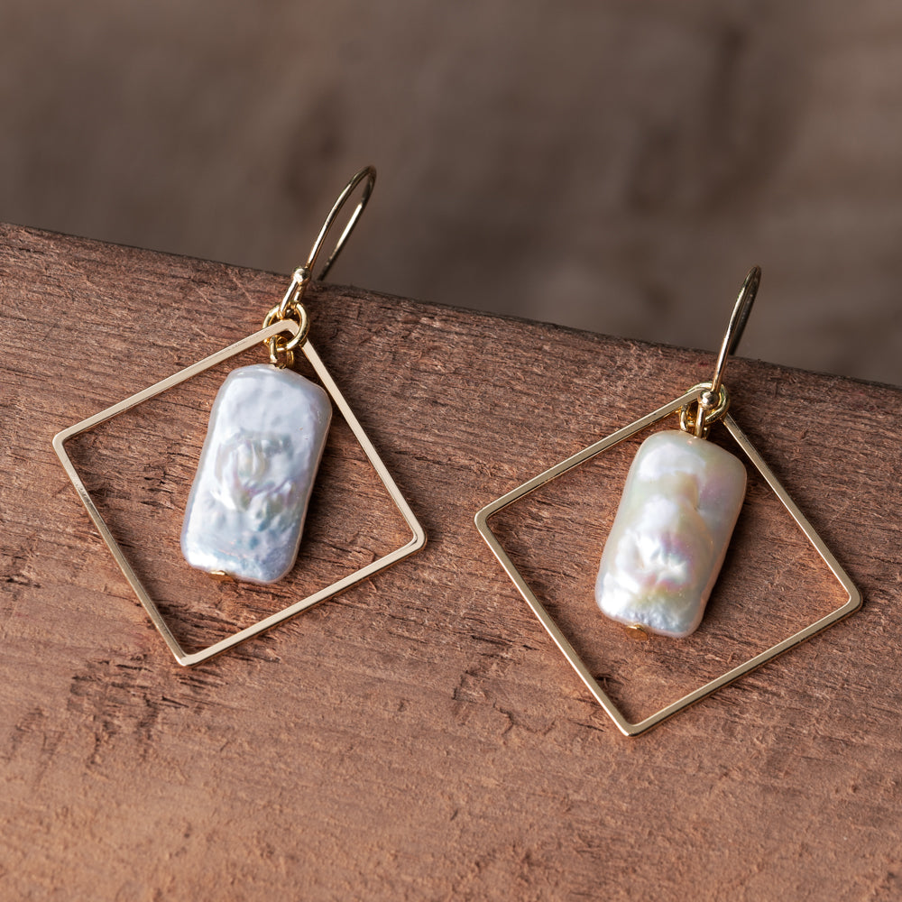 Freshwater pearl earrings treehut