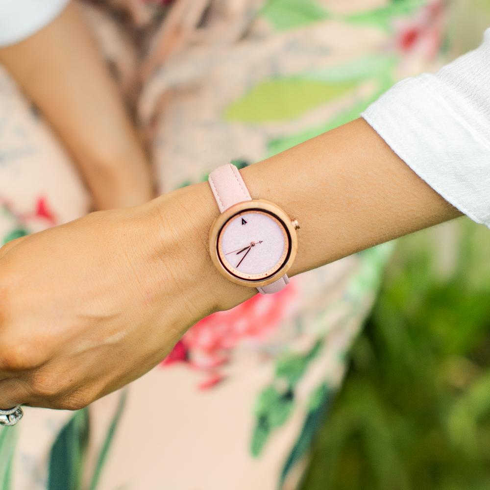 wooden watch in gift set for women