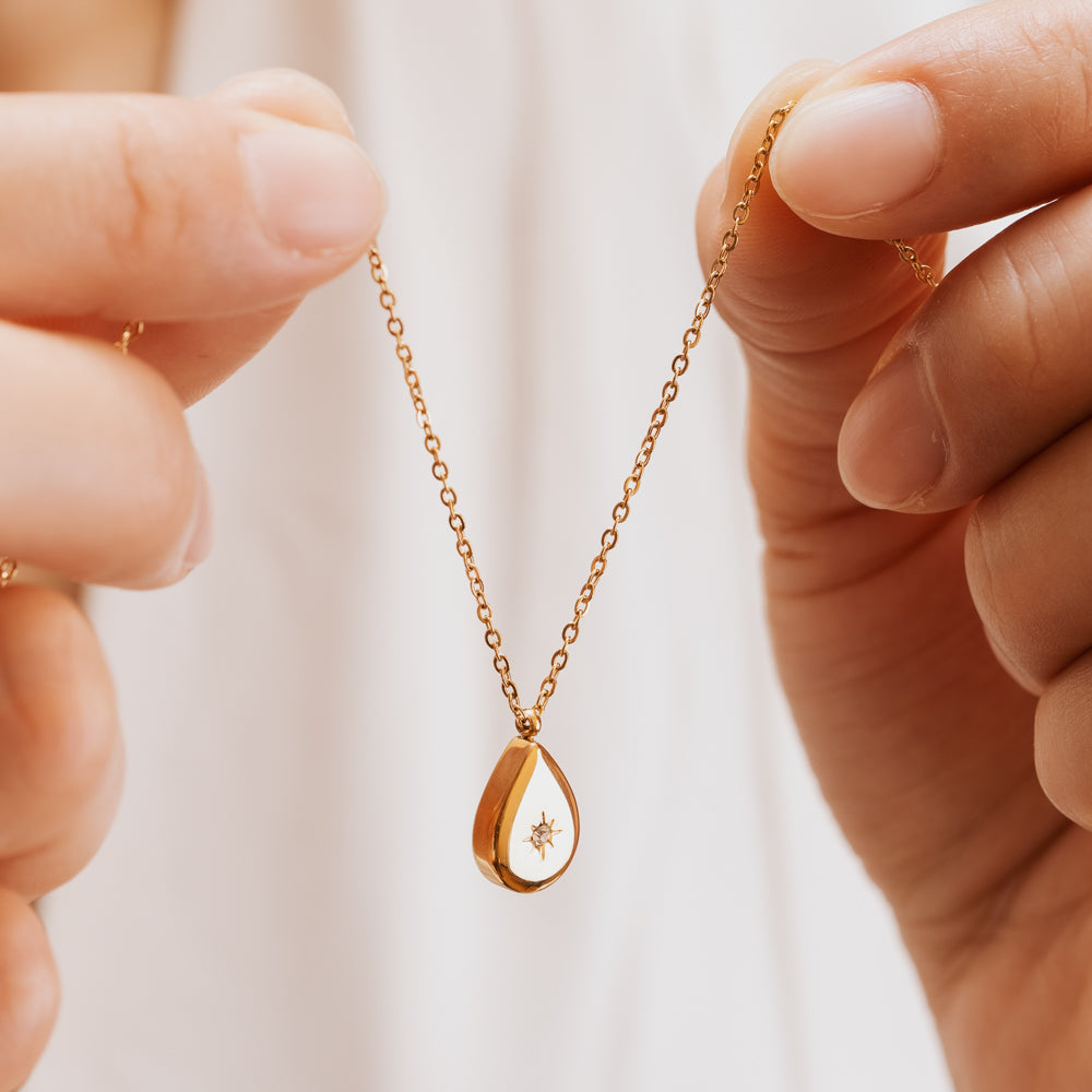 Teardrop zirconia north star cable chain necklace