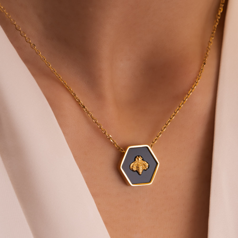 Black and gold natural black shell necklace with hexagon necklace