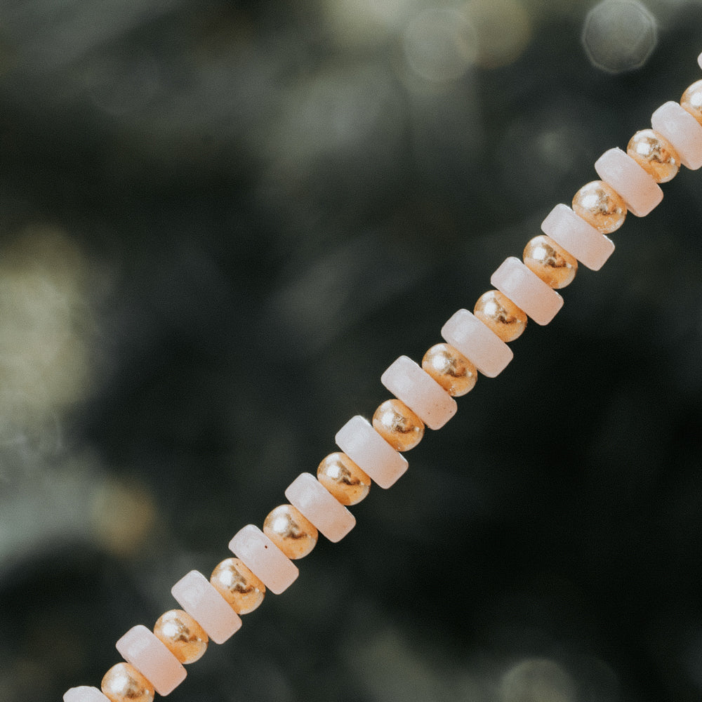 Pink and gold natural rose quartz fashion choker for women