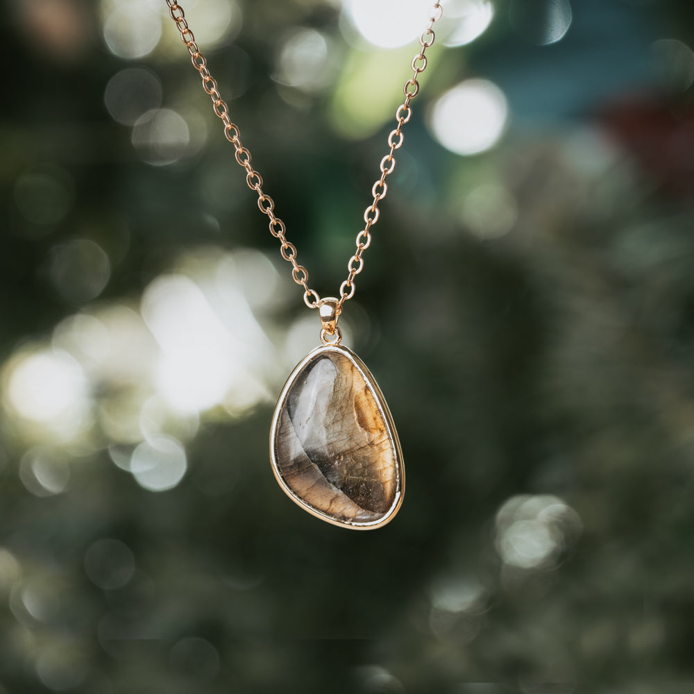Handmade natural stone labradorite pendant necklace for her