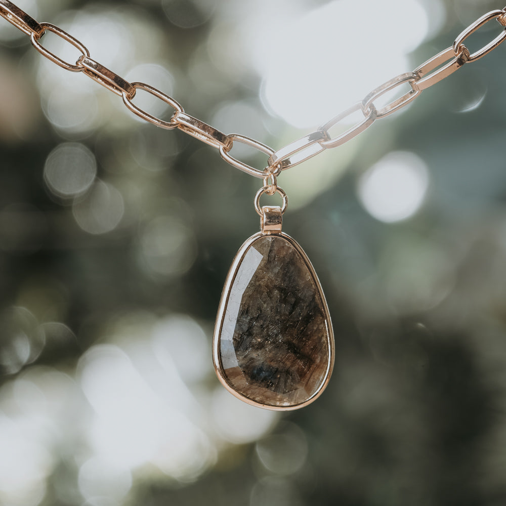 Treehut natural blue and green teardrop shaped pendant with gold cable chain