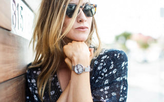 stylish women’s wooden sunglasses