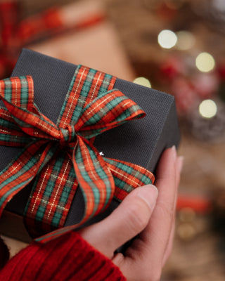 5 Gifts Any Mom Would Love This Christmas | Personalized Gifts For The Holidays