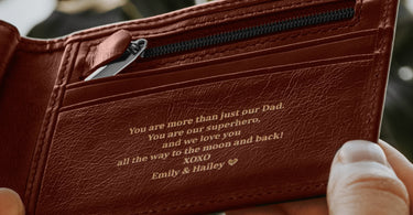 engraved leather wallet to men