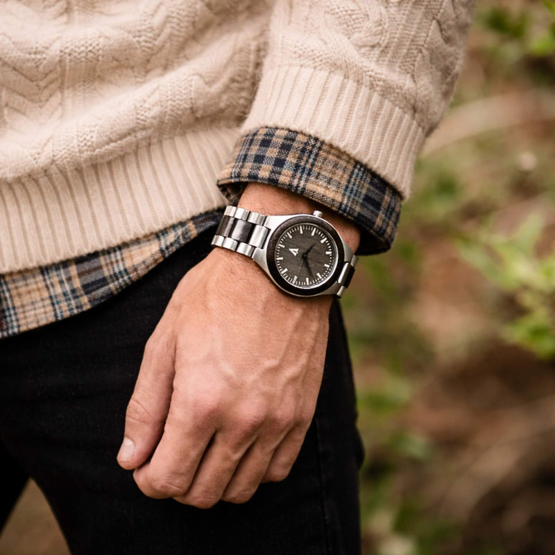 Classic Silver Stainless Walnut Theo Men's Wooden Watch 