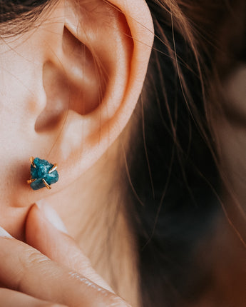 Stella Apatite Claw Studs Women's Stone Earrings