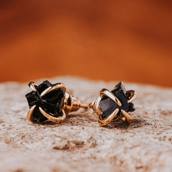 Black obsidian threader earrings /// arrowhead tribal long earrings in gold - modern and edgy 2024 /// the dragonglass earrings